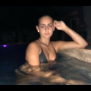 Meet your Posher, Orian